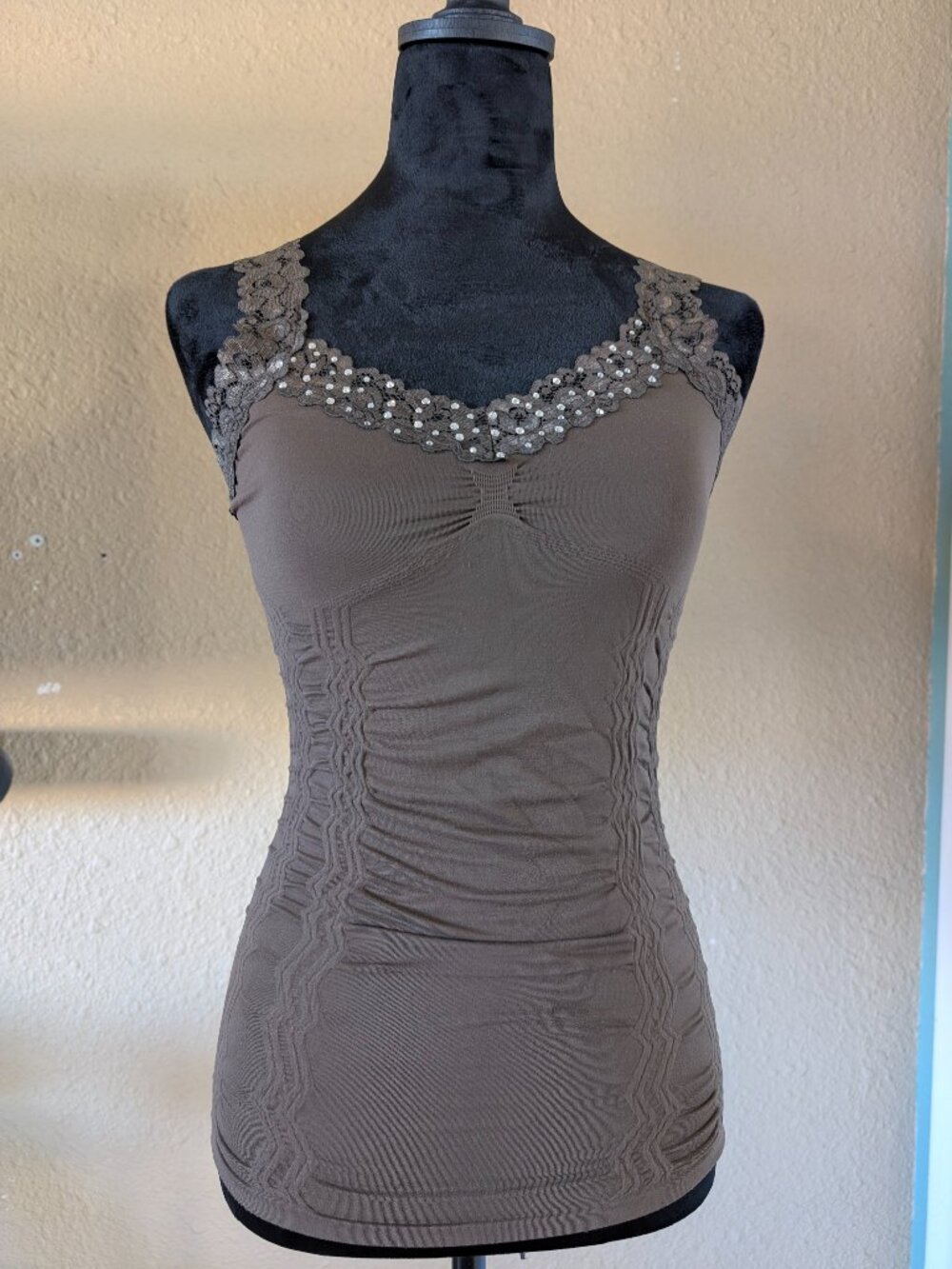 One World Seamless Ruched Cami Set - Lace & Rhinestone Detail - Size L